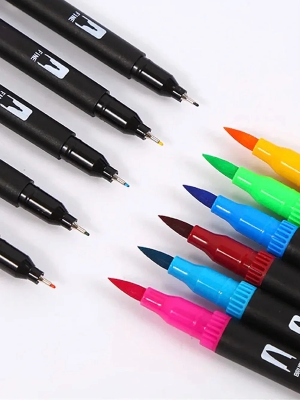 60 Colors Dual Tip Brush Pens Watercolor Markers Fineliner Art Set
